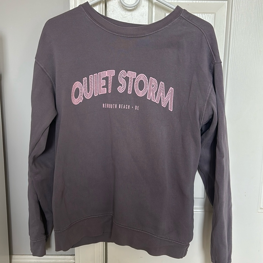 Quiet storm brown and pink crewneck